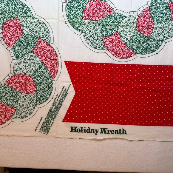 🛒 $9 - Fabric DIY Material - 1 yard Christmas Wreath to Stuff Panel #7 - Picture 4 of 5